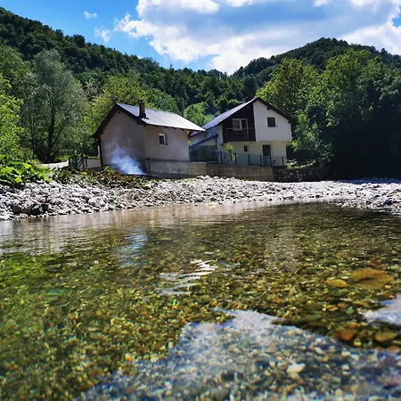 شقة River House